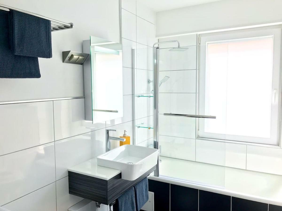 Schoene, Neue Ferienwohnung Am Rhein Und Mit Balkon ビンゲン・アム・ライン エクステリア 写真
